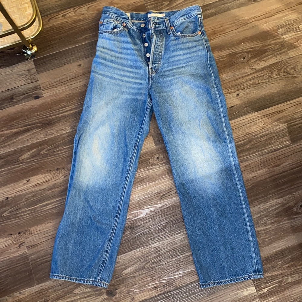 Levi’s Ribcage Straight Ankle Jeans
